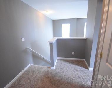 2849 Summergrove Court - Photo Thumbnail 16