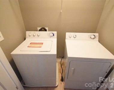 2849 Summergrove Court - Photo Thumbnail 14