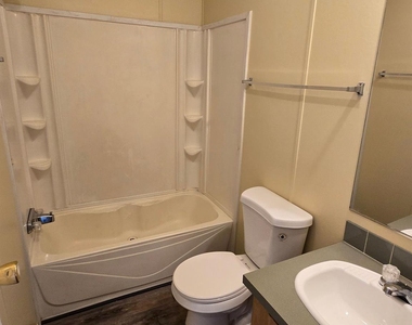 118 Kennedy Avenue - Photo Thumbnail 14