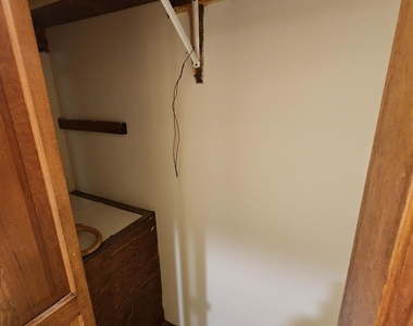 9000 Oakridge Drive - Photo Thumbnail 24