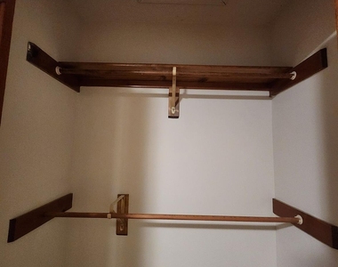 9000 Oakridge Drive - Photo Thumbnail 20