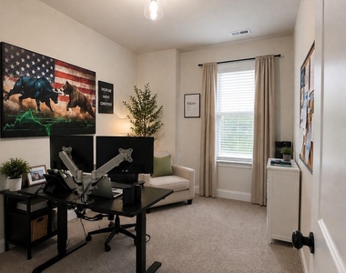 507 Greenwood Drive - Photo Thumbnail 12