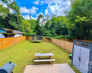 507 Greenwood Drive - Photo Thumbnail 15