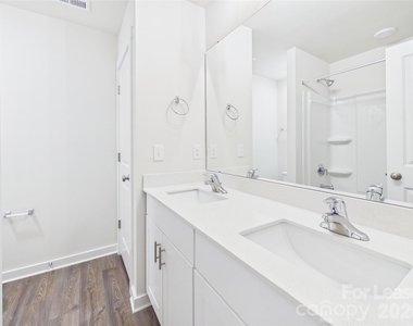 311 E Kings Street - Photo Thumbnail 21