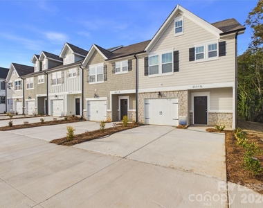 311 E Kings Street - Photo Thumbnail 28
