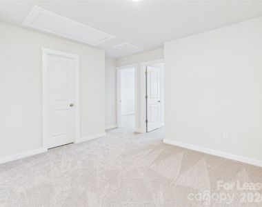 311 E Kings Street - Photo Thumbnail 24