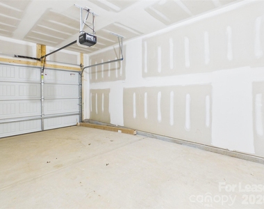 311 E Kings Street - Photo Thumbnail 26