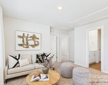 311 E Kings Street - Photo Thumbnail 10