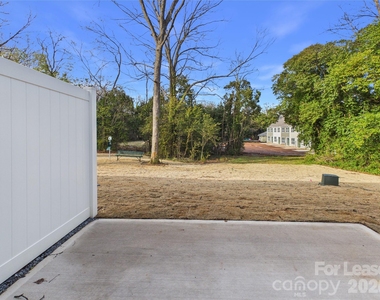 311 E Kings Street - Photo Thumbnail 29