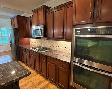 3530 Carmel Drive - Photo Thumbnail 14
