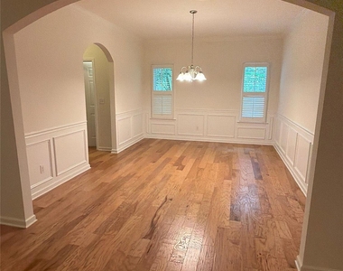 3530 Carmel Drive - Photo Thumbnail 9