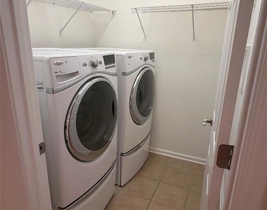 3530 Carmel Drive - Photo Thumbnail 8