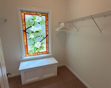 3530 Carmel Drive - Photo Thumbnail 6