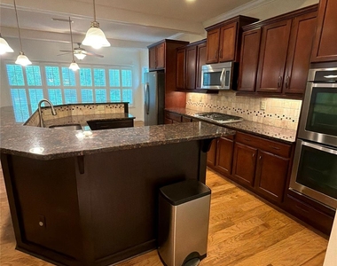 3530 Carmel Drive - Photo Thumbnail 13