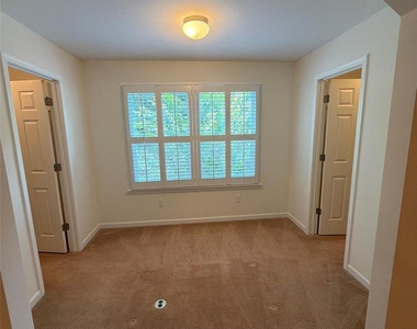 3530 Carmel Drive - Photo Thumbnail 32