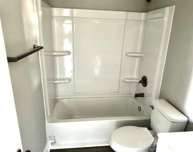 920 Holt Street - Photo Thumbnail 14