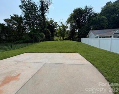 3220 Capitol Drive - Photo Thumbnail 13