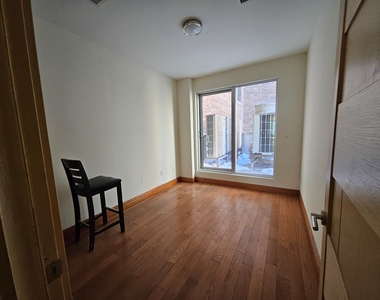 304 5th Avenue - Photo Thumbnail 3