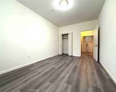 3317 Del Mar Ave - Photo Thumbnail 5