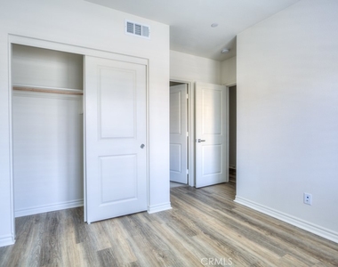 11454 Artesia - Photo Thumbnail 31