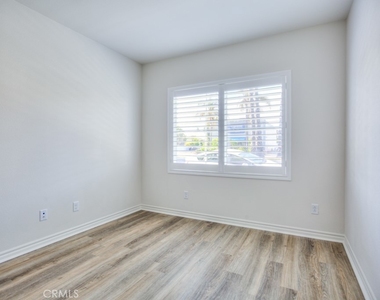 11454 Artesia - Photo Thumbnail 39