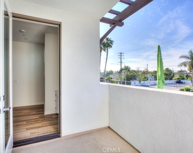 11454 Artesia - Photo Thumbnail 10