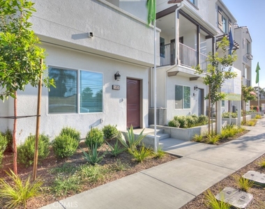 11454 Artesia - Photo Thumbnail 2
