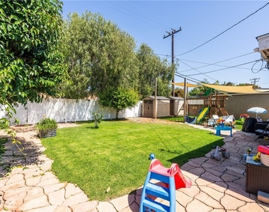 2358 Snowden Avenue - Photo Thumbnail 28