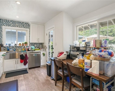 2358 Snowden Avenue - Photo Thumbnail 13