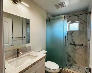 2538 Doubletree Lane - Photo Thumbnail 7