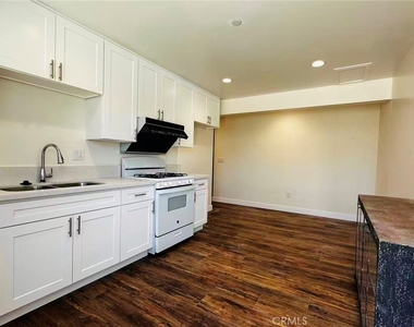 2538 Doubletree Lane - Photo Thumbnail 4