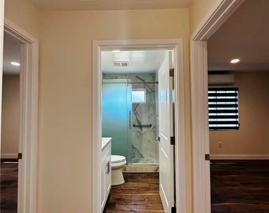 2538 Doubletree Lane - Photo Thumbnail 6