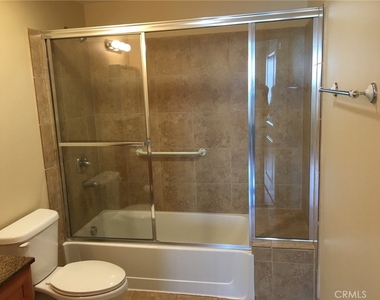 15435 Vanowen - Photo Thumbnail 5