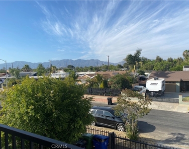 10059 Woodale Avenue - Photo Thumbnail 11