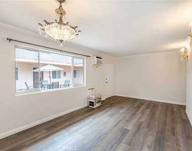6520 Shirley Avenue - Photo Thumbnail 5