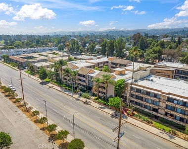 17000 Burbank Boulevard - Photo Thumbnail 33