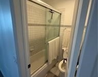 10747 Wilshire - Photo Thumbnail 14