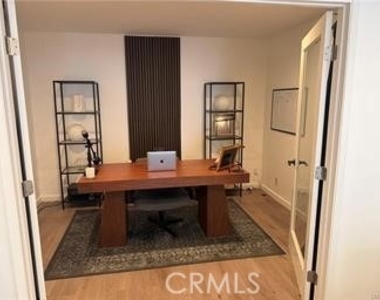 10747 Wilshire - Photo Thumbnail 8