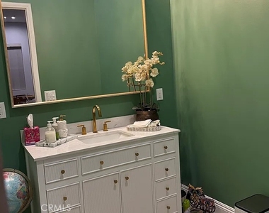 22520 Clarendon - Photo Thumbnail 45