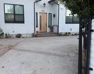 22520 Clarendon - Photo Thumbnail 47