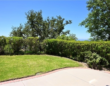 19850 Sierra Meadows - Photo Thumbnail 24