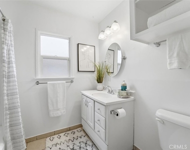 11937 S La Cienega - Photo Thumbnail 17
