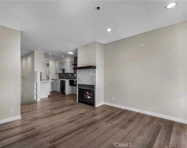 535 Esplanade - Photo Thumbnail 11