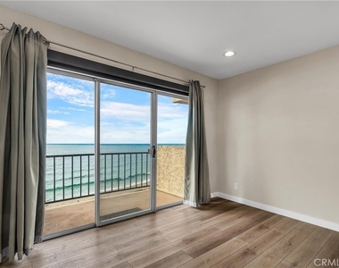 535 Esplanade - Photo Thumbnail 12