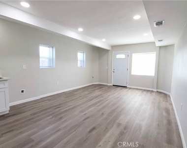 21786 Cottonwood Avenue - Photo Thumbnail 10