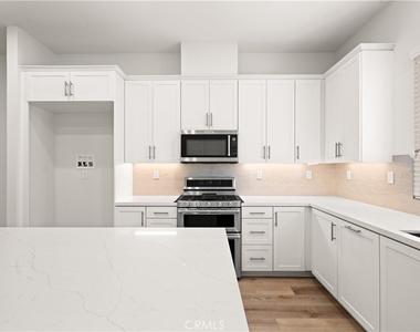 2186 Skylar Place - Photo Thumbnail 17