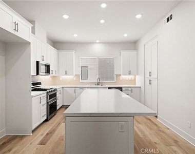 2186 Skylar Place - Photo Thumbnail 15