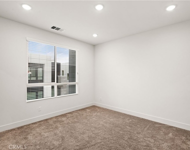 2186 Skylar Place - Photo Thumbnail 25