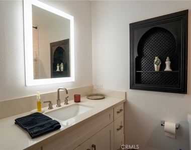 1304 E Carleton Avenue - Photo Thumbnail 14