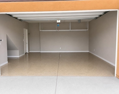 2308 Navigation Circle - Photo Thumbnail 24